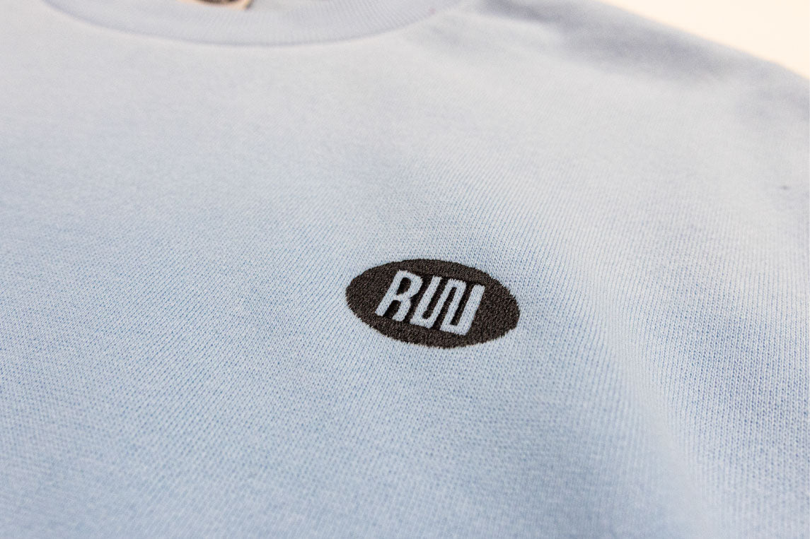 RW25 unisex sweat embroidery front