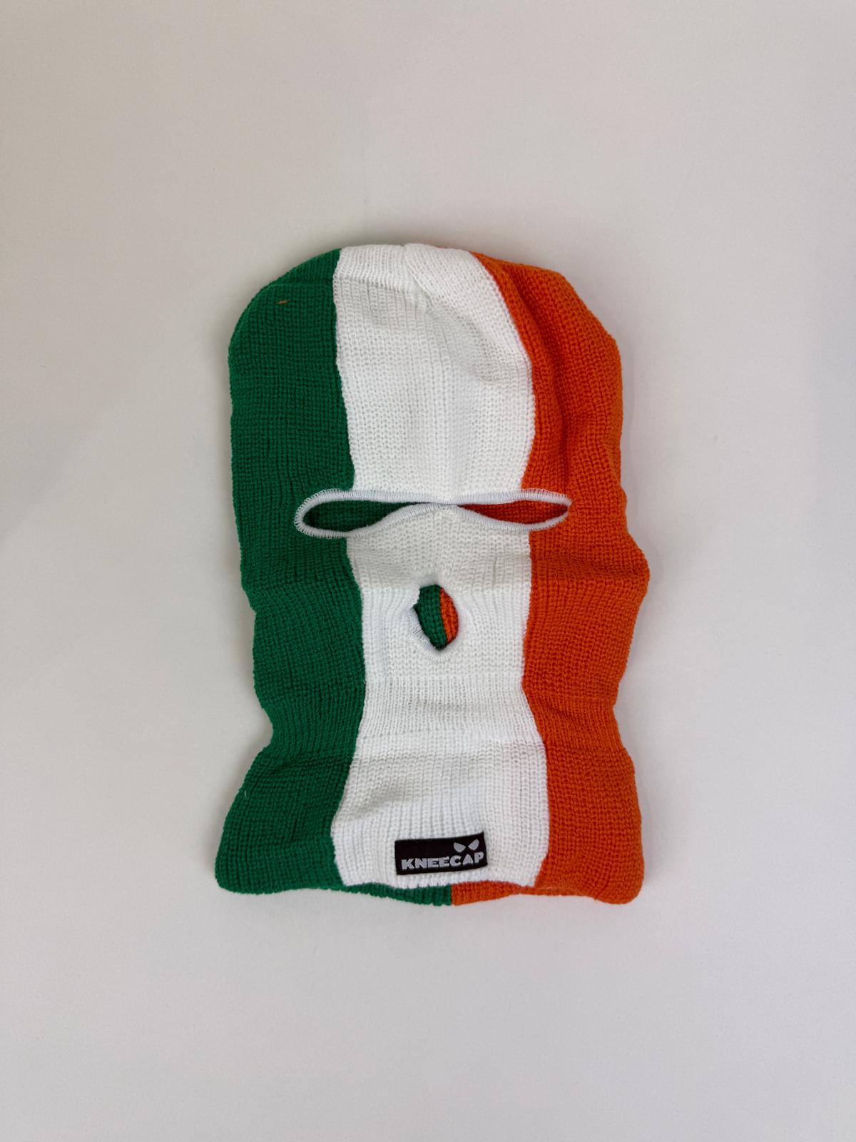 44.3 KNEECAP - Balaclava