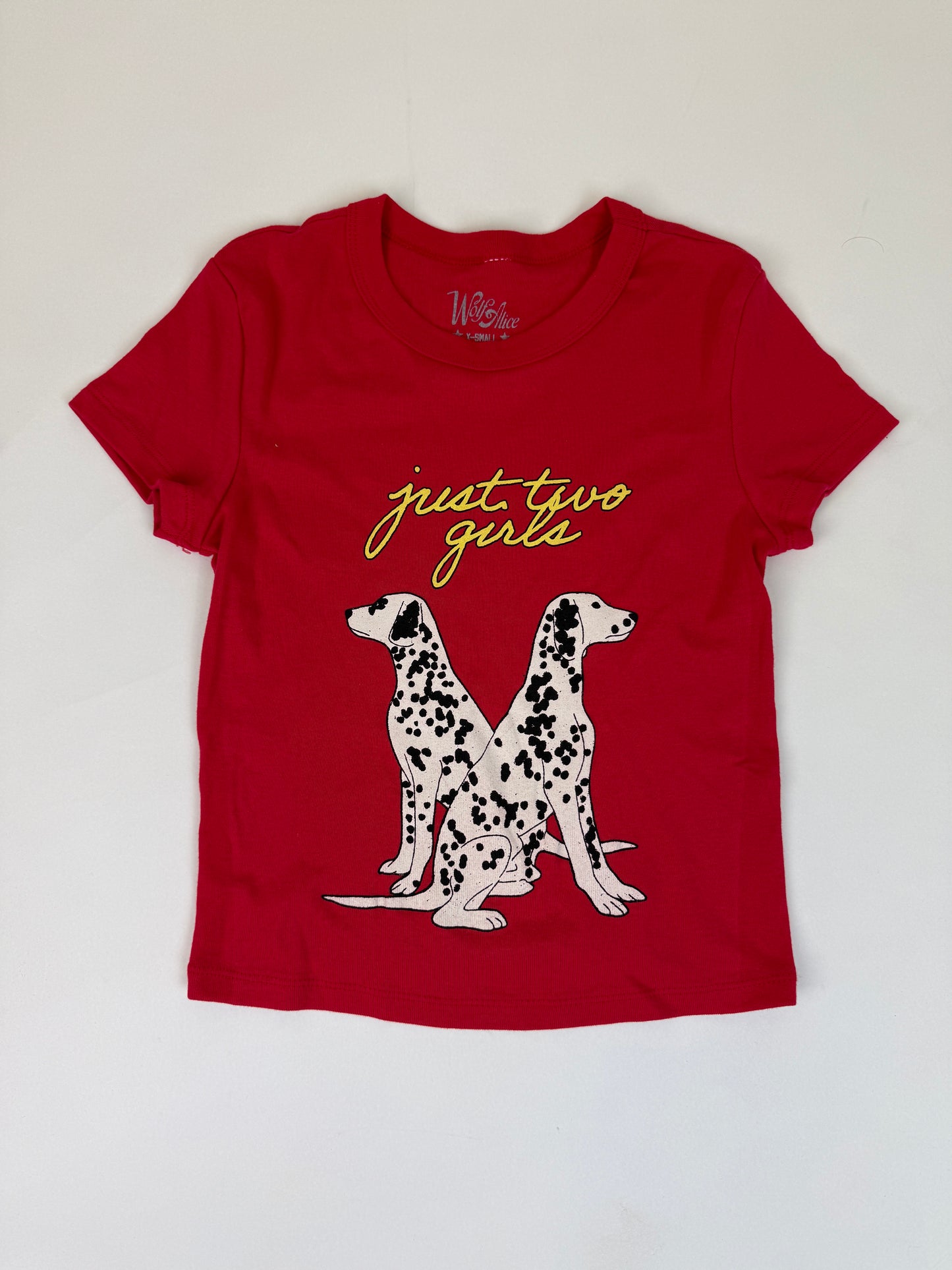 23.2 WOLF ALICE - Just Two girls Red BB Tee