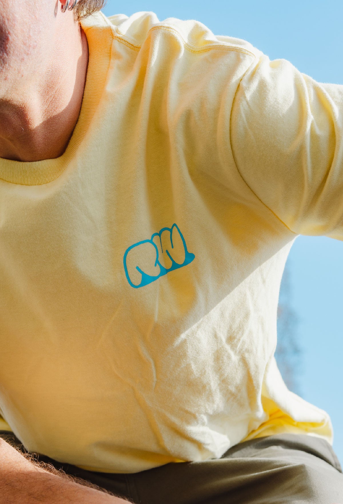 01.F04 Let's Roll - T-shirt
