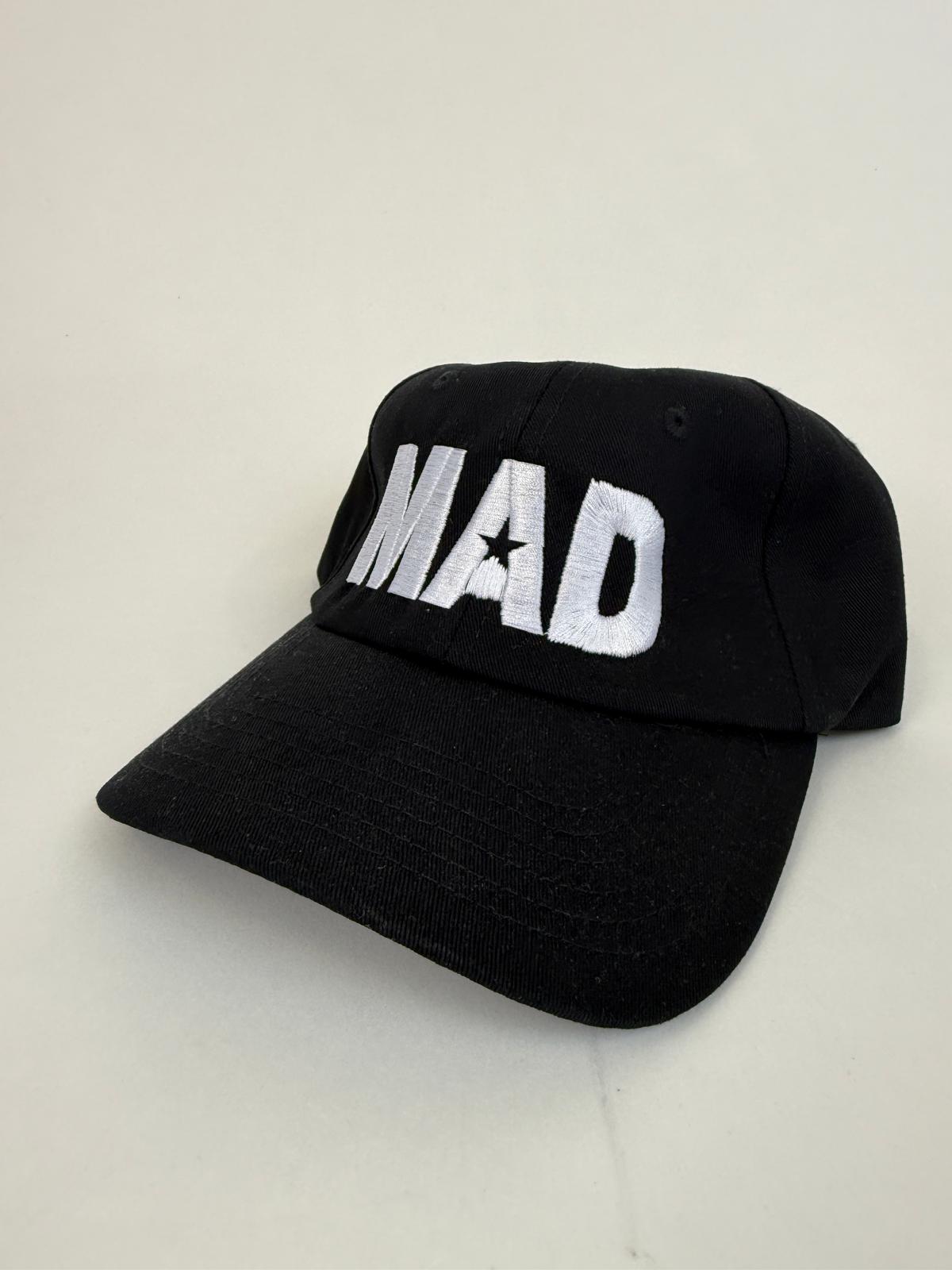 36.2 RENEE RAPP - Black Cap