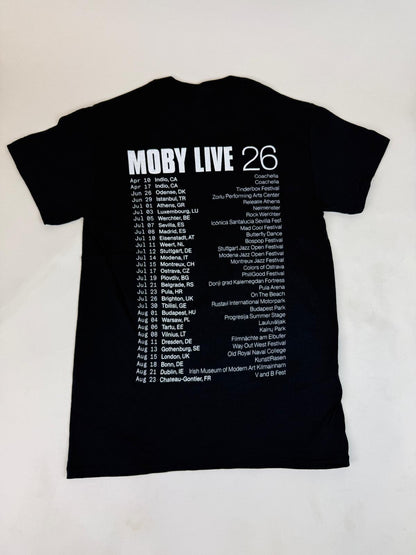 57.2 MOBY - TOUR BLACK TEE