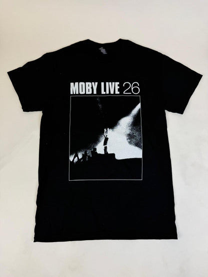 57.2 MOBY - TOUR BLACK TEE
